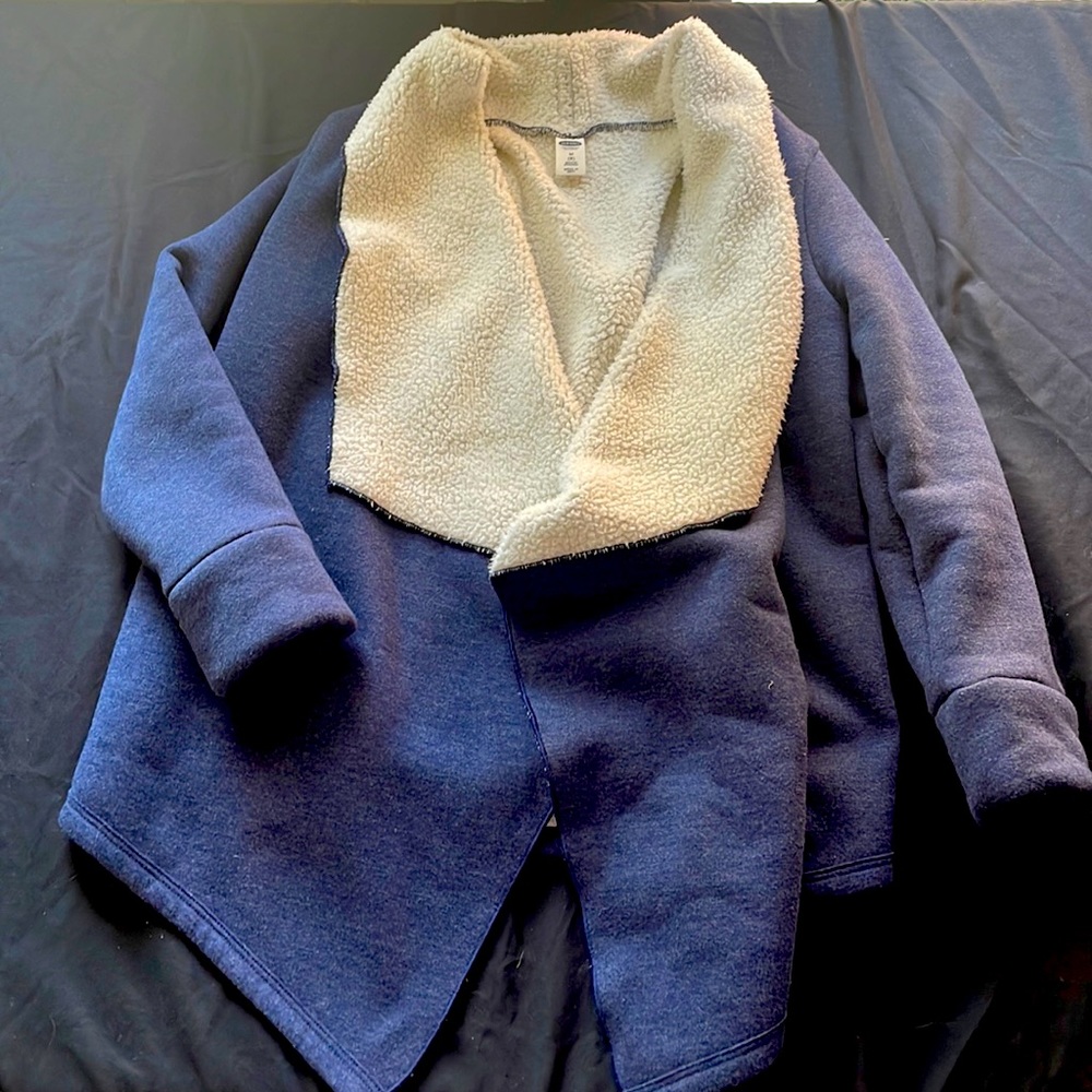 Girls thick sweater